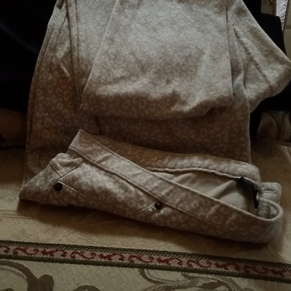 Pants - Picture 6 of 6